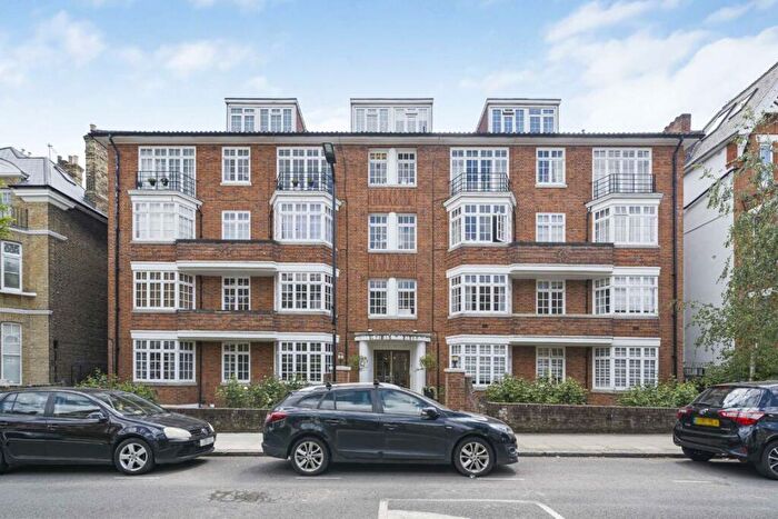 1 Bedroom Flat For Sale In Cleve Road, West Hampstead, NW6
