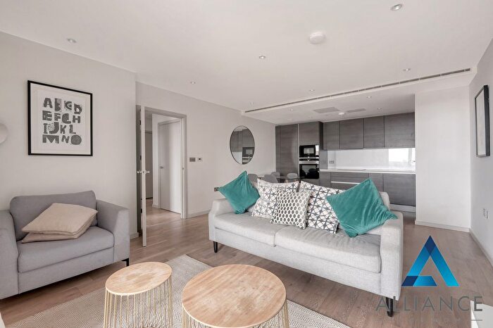 3 Bedroom Flat For Sale In Onyx Apartments, Camley Street, London, N1C