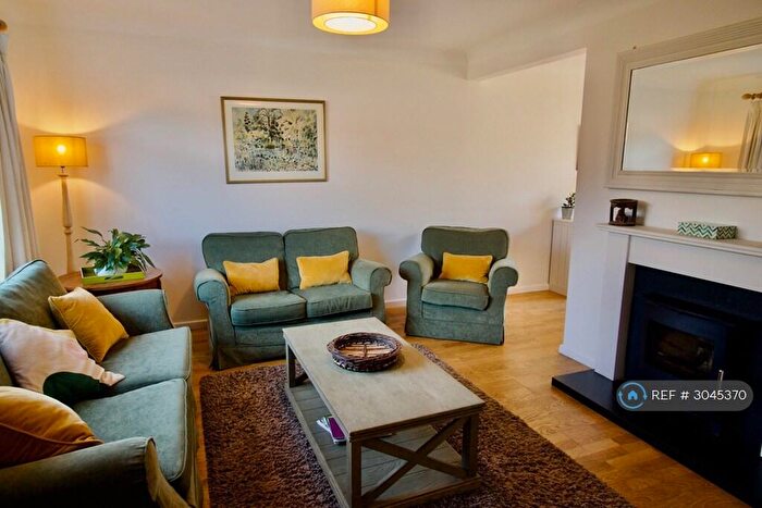 3 Bedroom Semi-Detached House To Rent In Cheney Way, Cambridge, CB4