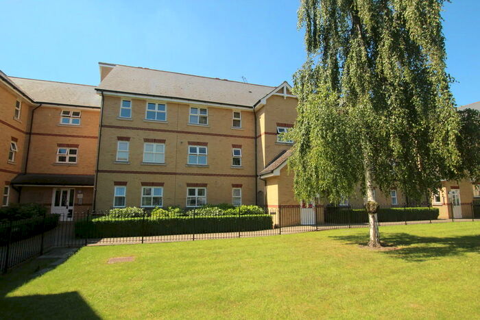 2 Bedroom Apartment To Rent In Winstanley Court Cromwell Road, CB1