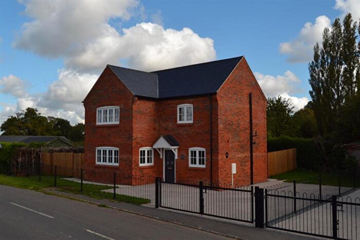 3 Bedroom Detached House To Rent In Farndon Road, Great Oxendon, LE16