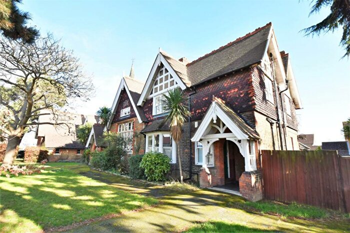 Flat To Rent In Upper Wickham Lane, Welling, DA16