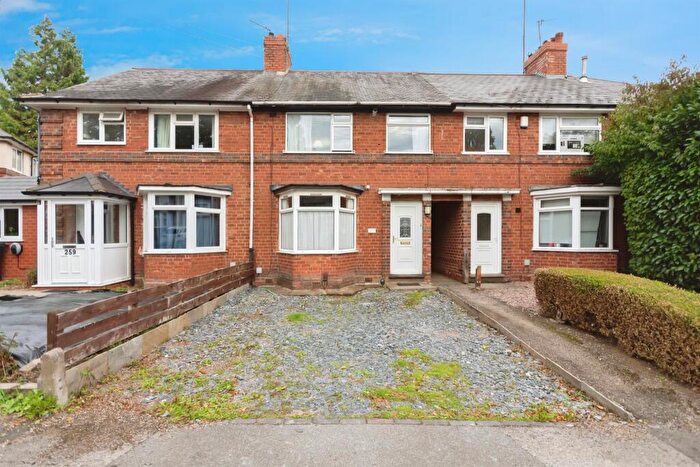 3 Bedroom Terraced House For Sale In Tennal Road, Birmingham, B32