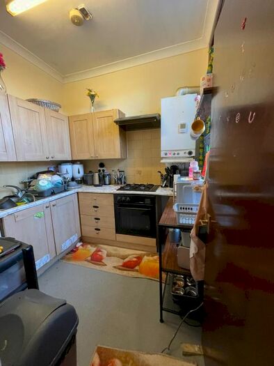 1 Bedroom Flat To Rent In High Road Leytonstone, London, E11