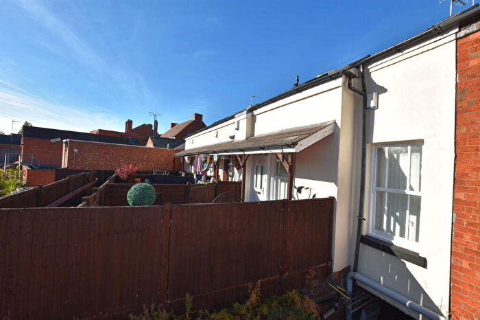 1 Bedroom Apartment For Sale In Green Court, Warwick Road, Acocks Green, B27