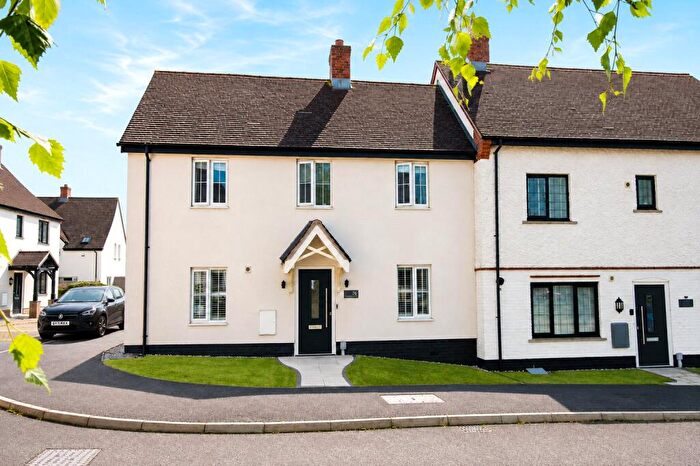 4 Bedroom End Of Terrace House For Sale In Mander Farm Road, Silsoe, Bedfordshire, MK45