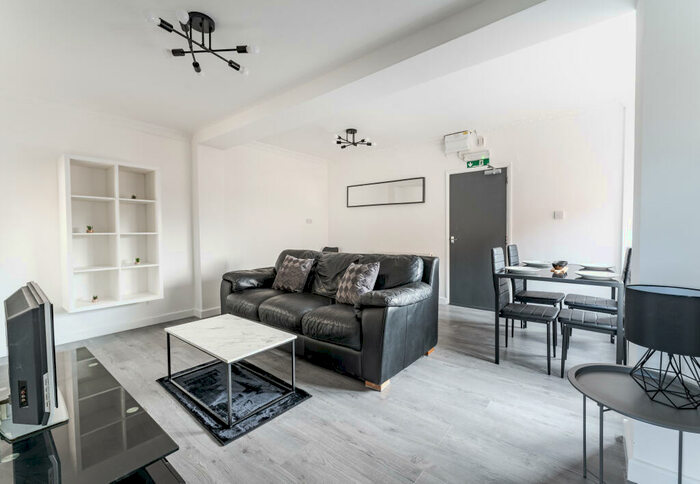 5 Bedroom End Of Terrace House To Rent In Aylesford Street, Leamington Spa, CV31