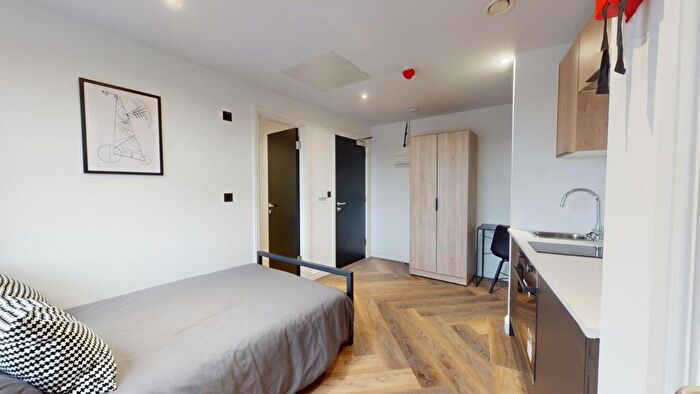 1 Bedroom Apartment To Rent In Apartment (Stuido ), Thurloe Street, Park Hall, M14