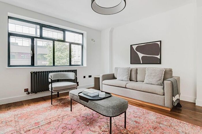 2 Bedroom Apartment To Rent In Henriques Street, London, E1