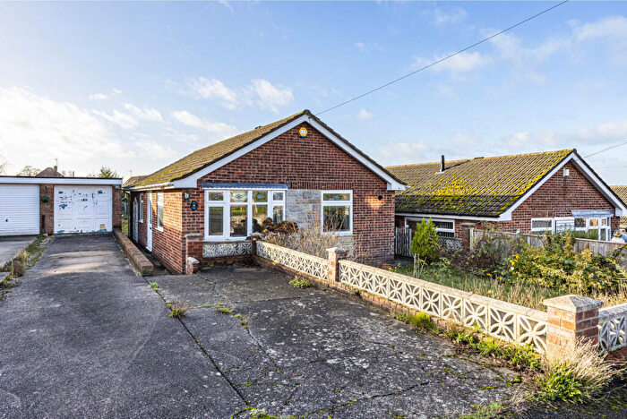 3 Bedroom Detached Bungalow For Sale In St. James Drive, Brinsley, NG16