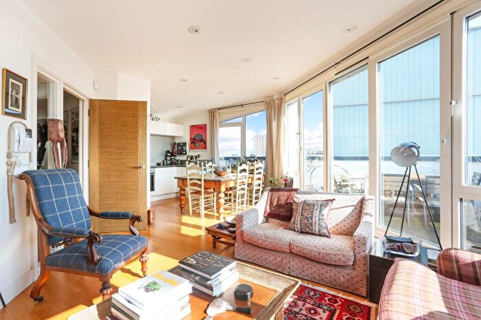 2 Bedroom Penthouse To Rent In Chaplin Apartments, Sylvester Path, London, E8