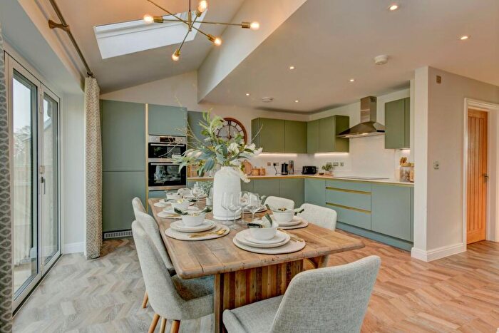 5 Bedroom Detached House For Sale In Beauchamps Drive, Midsomer Norton, Radstock, BA3