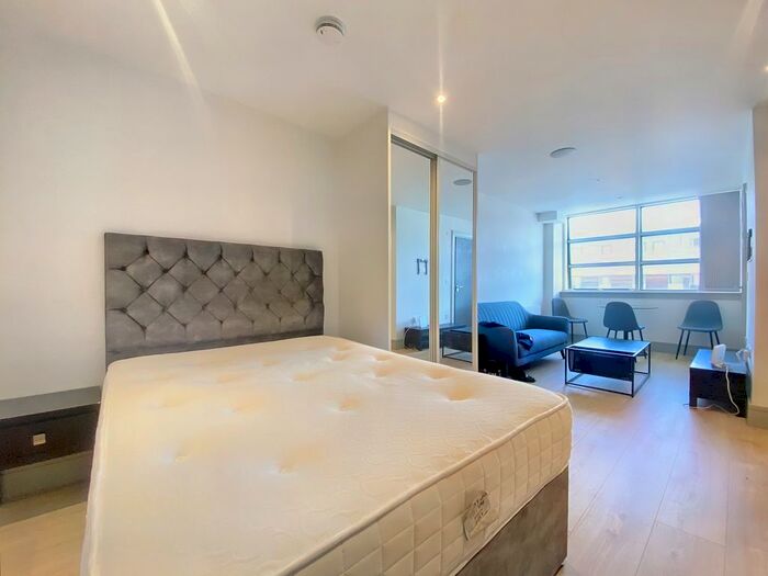 Studio To Rent In Mercantile House, Uxbridge, Greater London, UB8