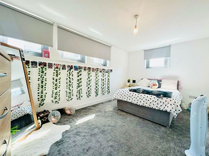 2 Bedroom Apartment To Rent In Old Library, Carlton Road, Nottingham, NG3