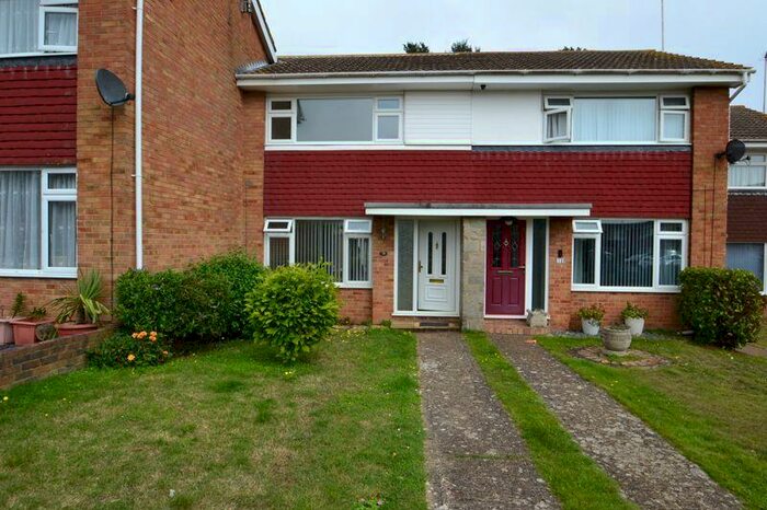 2 Bedroom Detached House To Rent In Norwood Walk, Sittingbourne, ME10