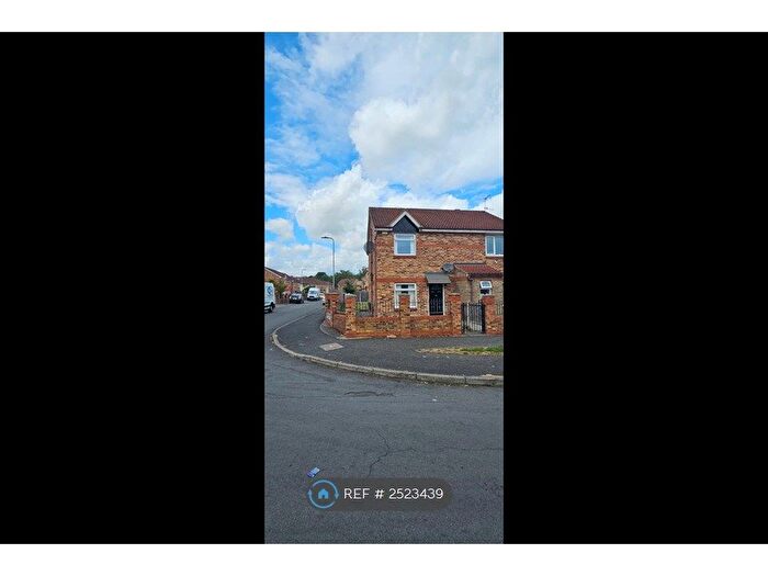 2 Bedroom Semi-Detached House To Rent In Herschel Road, Bradford, BD8