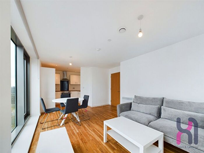 2 Bedroom Flat To Rent In Media City, Michigan Point Tower D, Michigan Avenue, Salford, M50