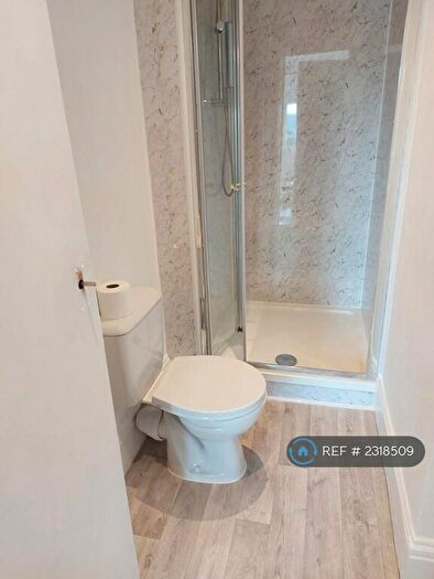 1 Bedroom Flat To Rent In South Terrace, Littlehampton, BN17