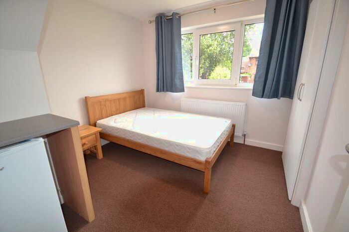 House Of Multiple Occupation To Rent In Campbell Road, Corby, NN17