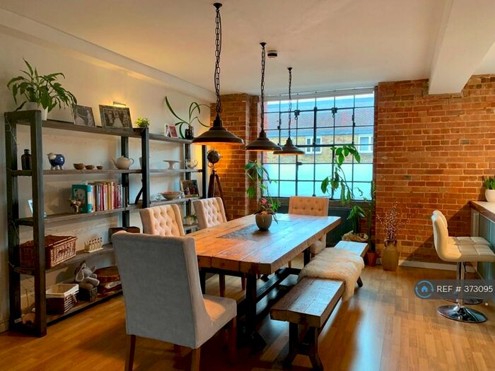 2 Bedroom Flat To Rent In Blue Anchor Lane, London, SE16