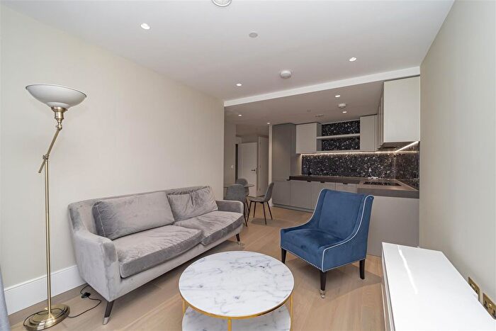 2 Bedroom Flat To Rent In Cutter Lane, London, SE10