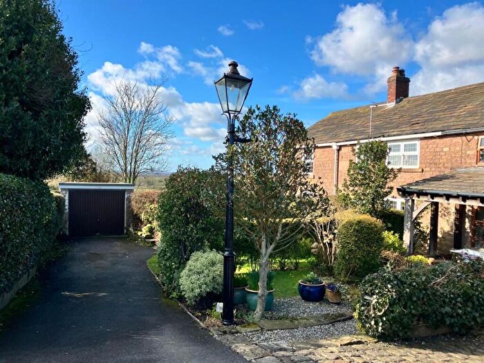 2 Bedroom Semi-Detached House For Sale In Babylon Lane, Heath Charnock, Chorley, PR6