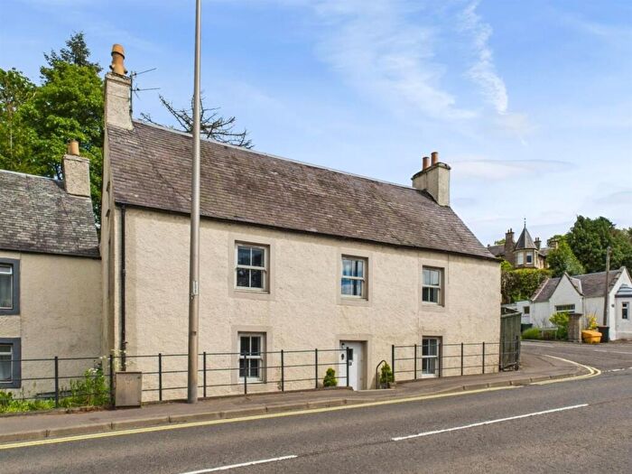 4 Bedroom Semi-Detached House For Sale In Dundee Road, Perth, PH2