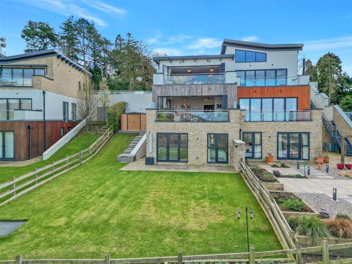 4 Bedroom Semi-Detached House For Sale In Cleeve Hill, Cheltenham, GL52