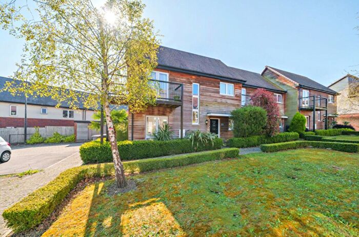 3 Bedroom Semi-Detached House For Sale In Buttercup Drive, Polegate, East Sussex, BN26