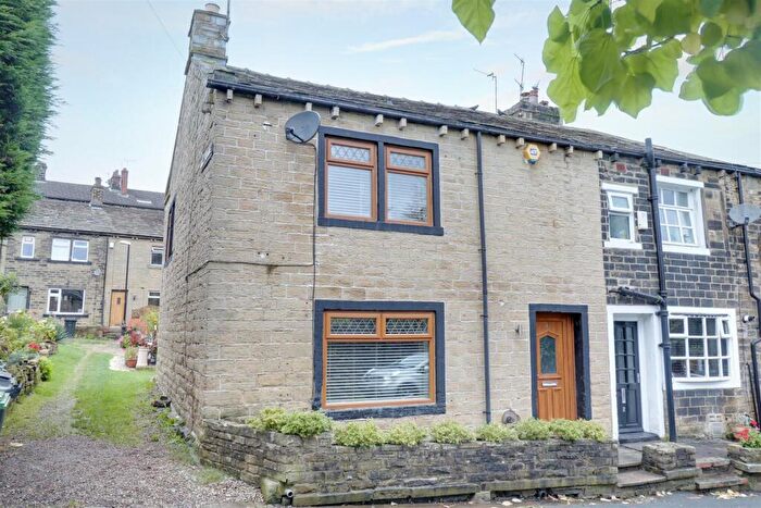2 Bedroom House To Rent In Thornhill Street, Calverley, Leeds, LS28