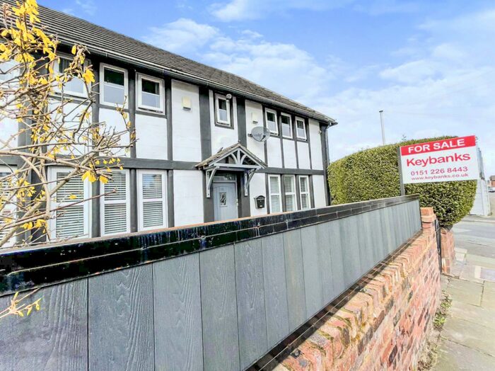 4 Bedroom Semi Detached House For Sale In Deysbrook Lane, Liverpool, L12