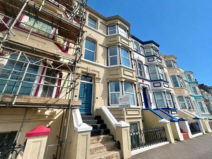 2 Bedroom Flat For Sale In Grosvenor Place, Margate, CT9