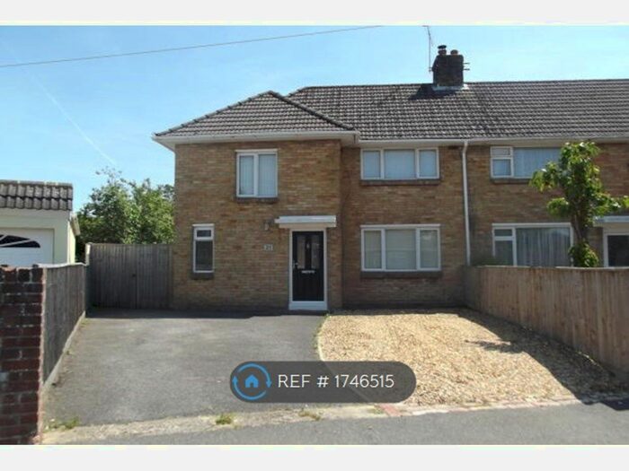 3 Bedroom Semi-Detached House To Rent In Methuen Road, Poole, BH17