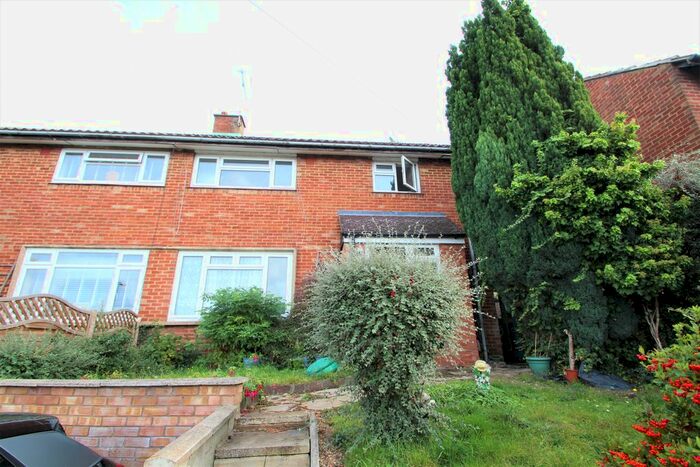 3 Bedroom Semi-Detached House To Rent In Selby Close, Chessington, KT9