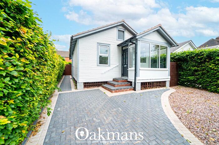 2 Bedroom Bungalow For Sale In Hawkesley Drive, Birmingham, West Midlands, B31