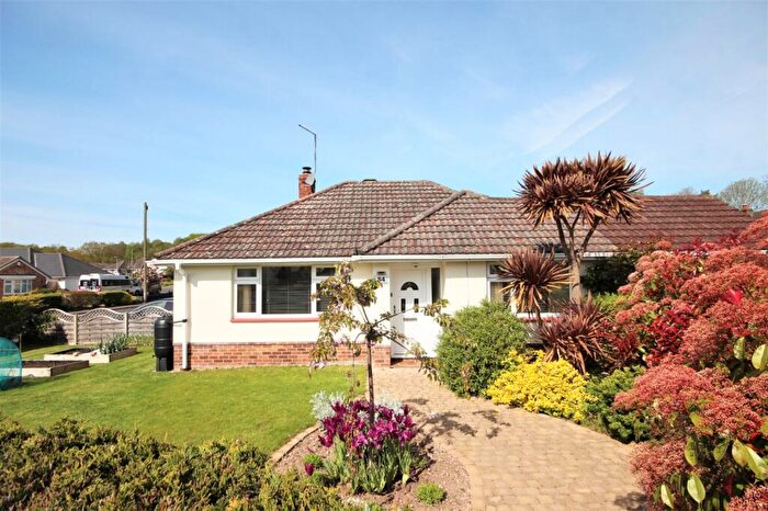 3 Bedroom Bungalow For Sale In Northbrook Road, Broadstone, Dorset, BH18