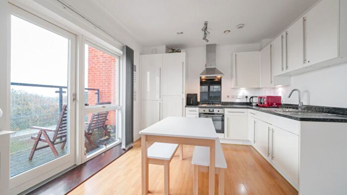 2 Bedroom Flat For Sale In Firwood Lane, Romford, RM3