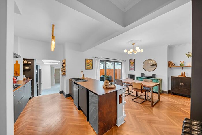 4 Bedroom Terraced House For Sale In Picton Road, Waterloo, L22