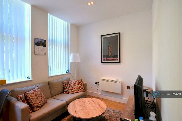 1 Bedroom Flat To Rent In Arrowhead House, Luton, LU4