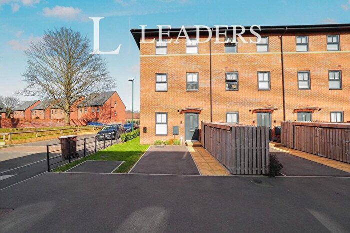 2 Bedroom Town House To Rent In Newbold Street, NG8