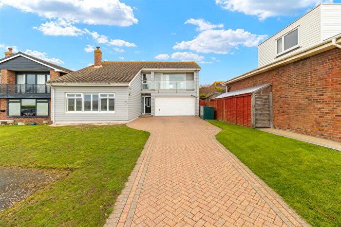 4 Bedroom Detached House For Sale In Corsica Close, Seaford, BN25