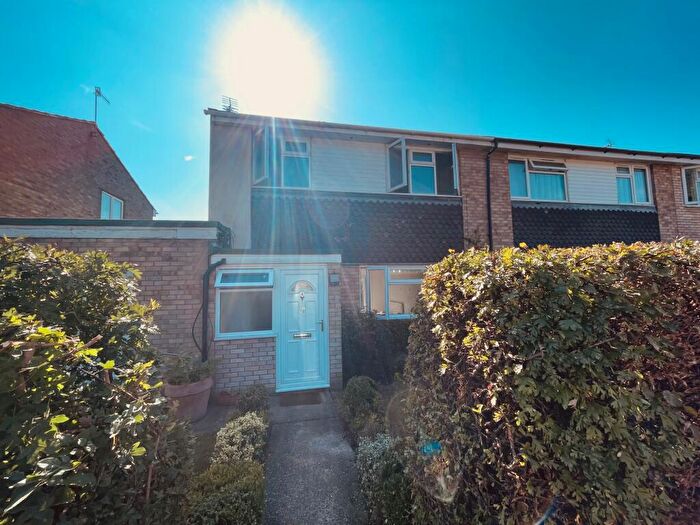 3 Bedroom House To Rent In Crawley Drive, Hemel Hempstead, HP2