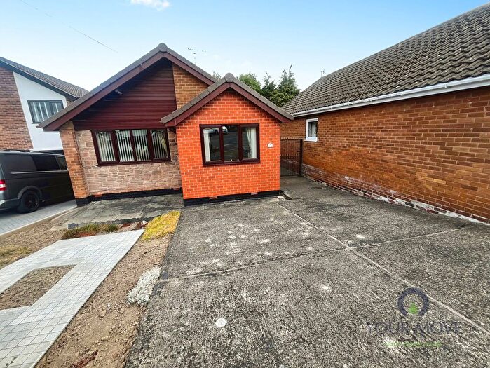 2 Bedroom Bungalow For Sale In Oakham Way, Ilkeston, Derbyshire, DE7