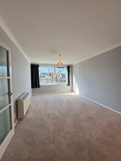 1 Bedroom Flat To Rent In Belle Vue Gardens, BN2