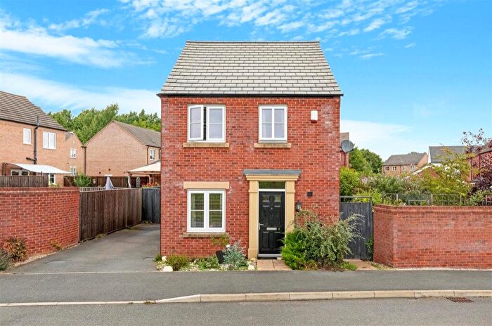 3 Bedroom Detached House For Sale In Thompson Way, Rothwell, NN14