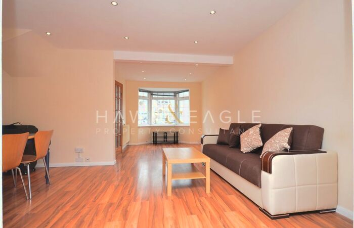 2 Bedroom Semi-Detached House To Rent In Tresham Road, Barking, Essex, IG11