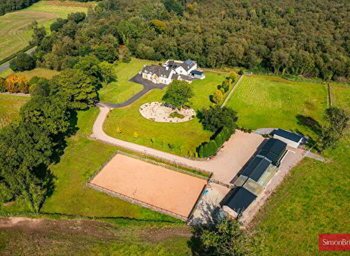 5 Bedroom Detached House And Lands For Sale In Enniskillen Road, Enniskillen, BT94
