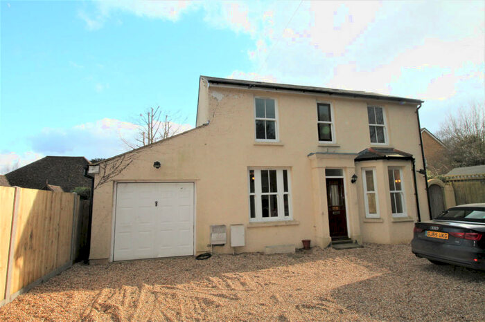 3 Bedroom Detached House To Rent In Wellbrook Road, Orpington, Kent, BR6