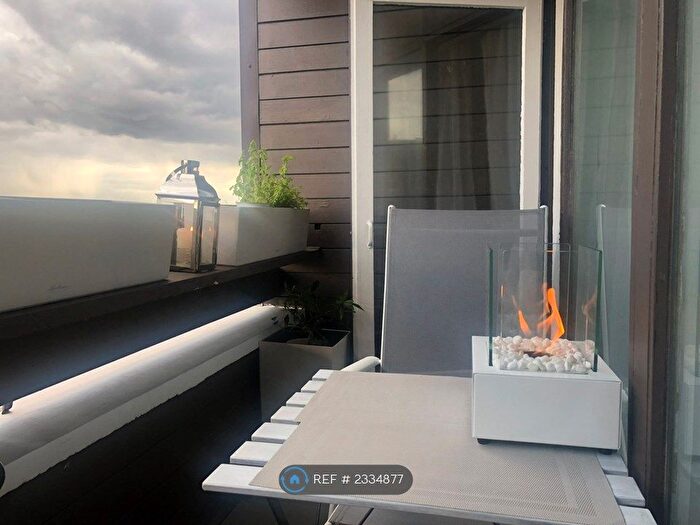 Studio To Rent In Soho, London, W1F