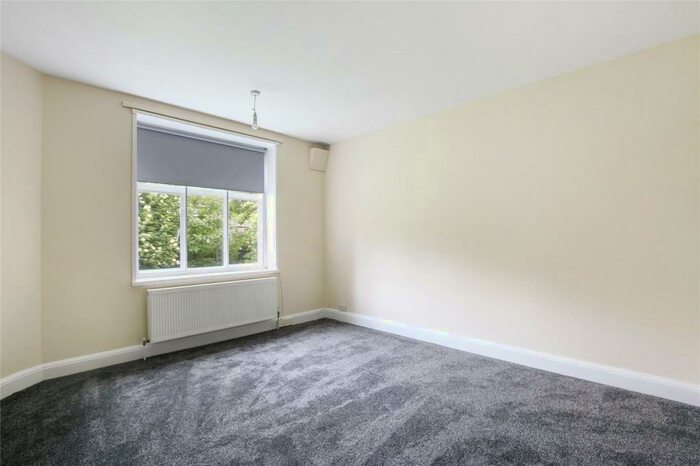 1 Bedroom Apartment To Rent In Haslemere Road, London, N8